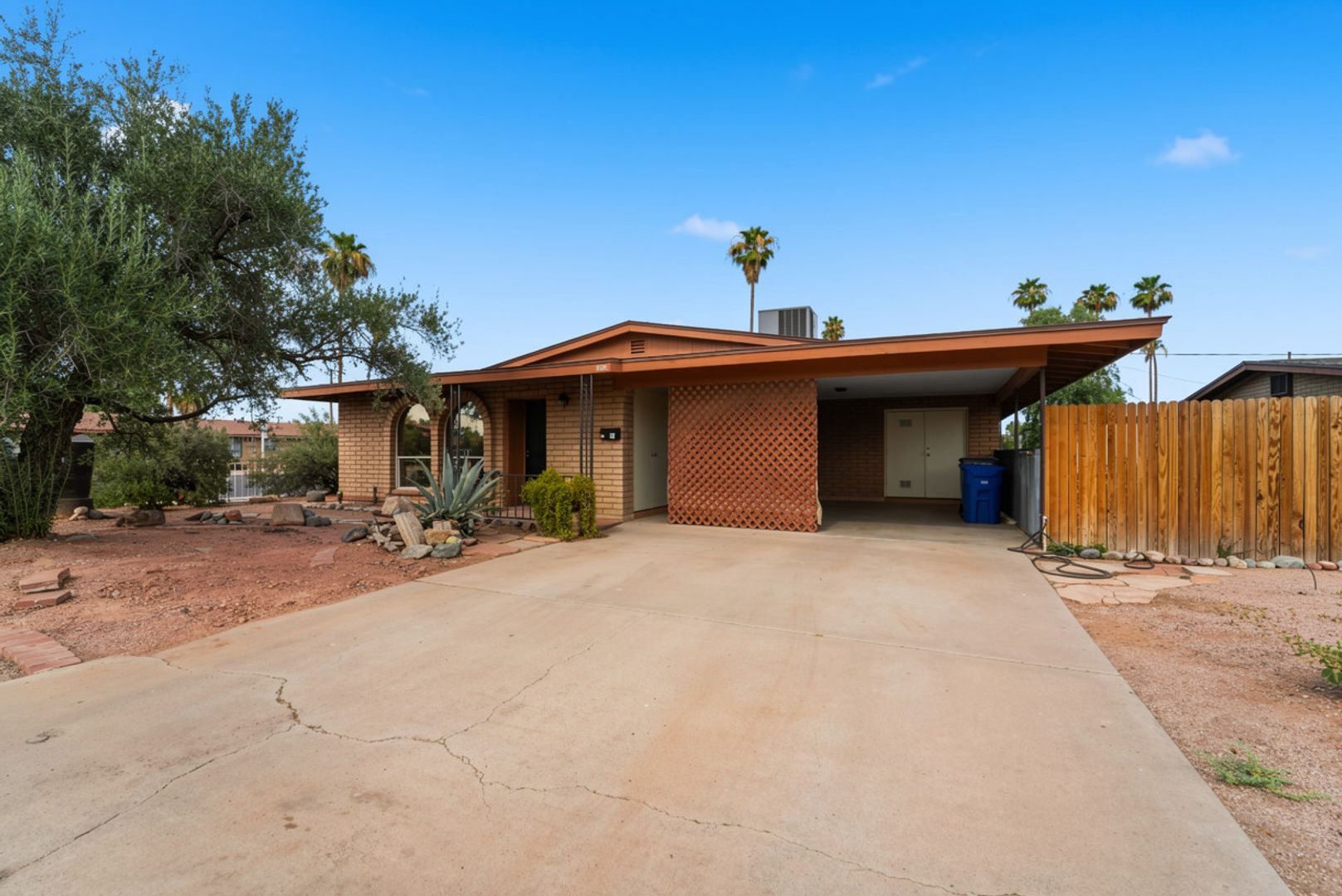 Mesa House: 1107 N July Cir