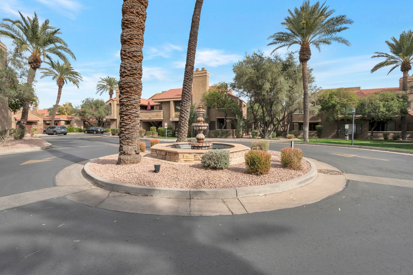 Scottsdale Condo: 5122 E Shea Blvd