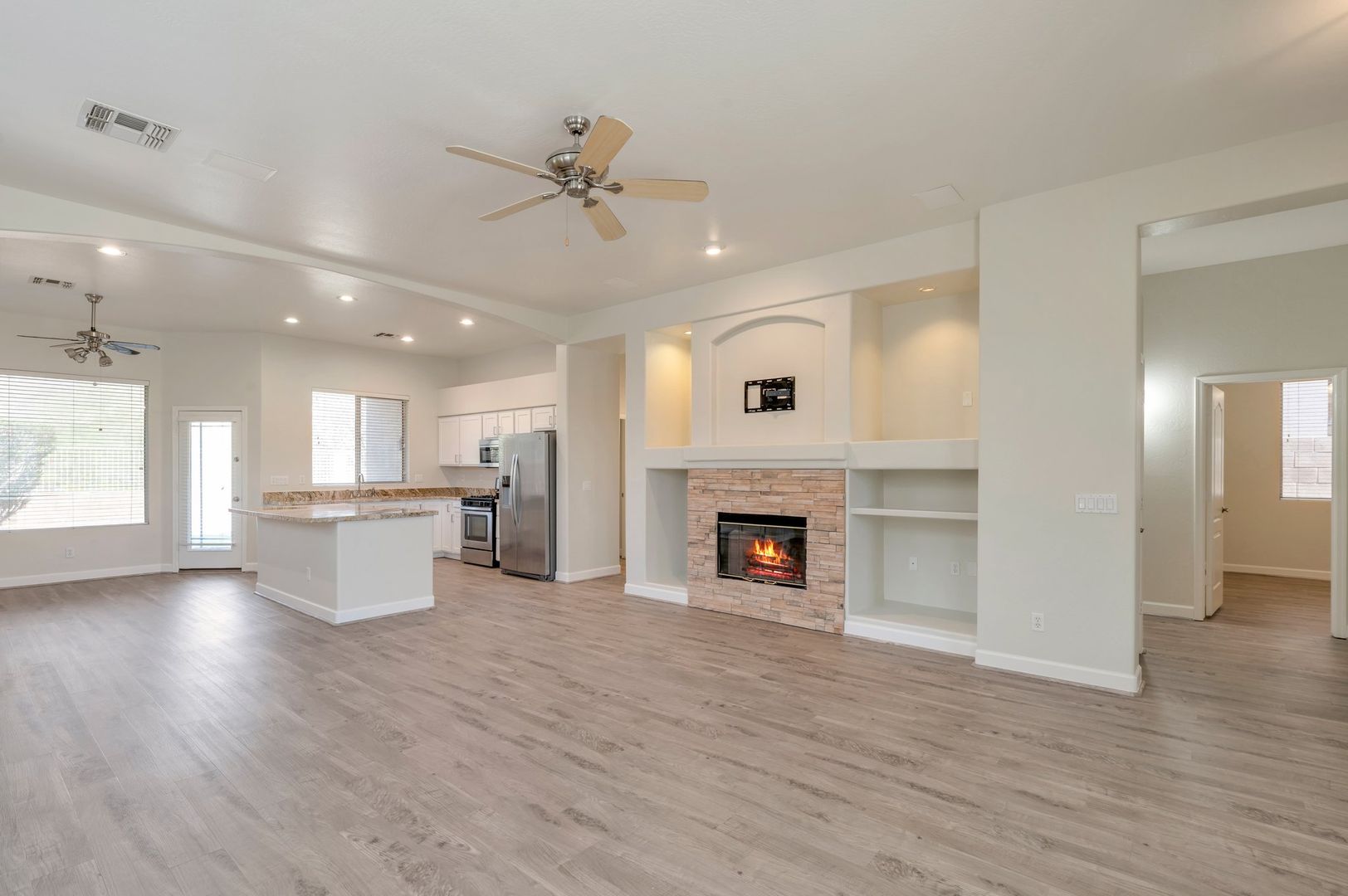 Phoenix House: 23602 N 21st ST