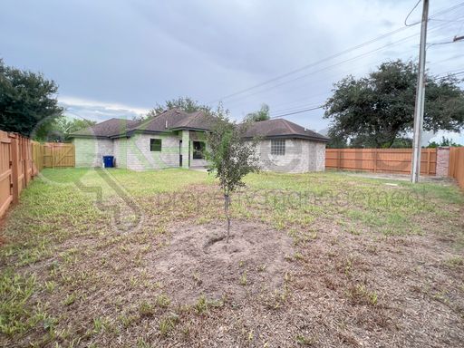 7816  N 26th St, McAllen, TX 78504