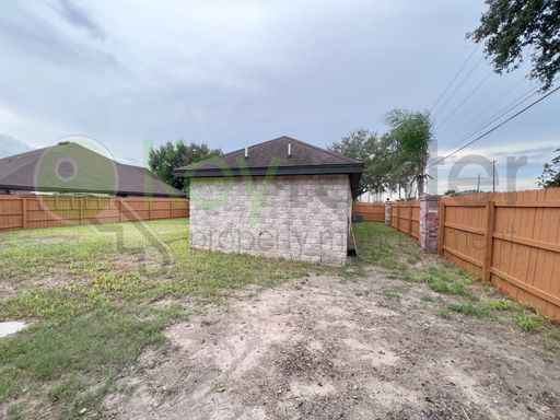 7816  N 26th St, McAllen, TX 78504