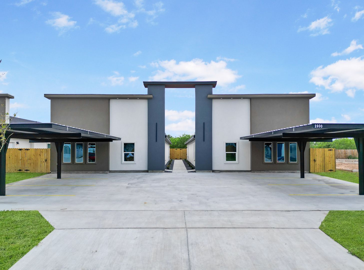 Edinburg Townhome: 3000 Links Dr Unit 1