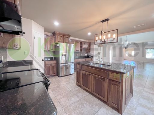 1908 Butkus Dr , Edinburg, TX 78542