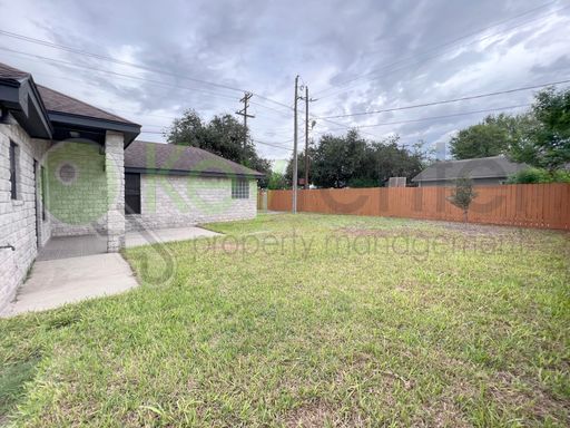 7816  N 26th St, McAllen, TX 78504