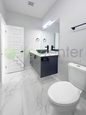 Community, 913 N Woodson Ave, Edinburg, TX 78541