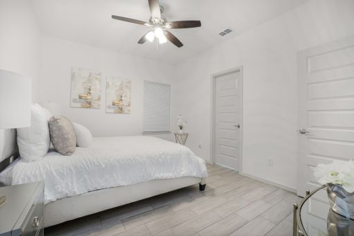 1501 Shavano Dr Unit 1, Edinburg, TX 78541
