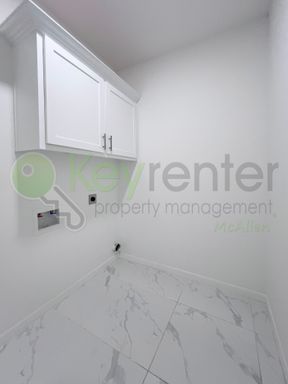 3104 E Kennedy Ave, Alton, TX 78573