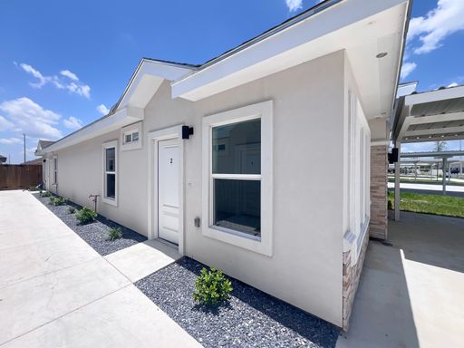 Community, 913 N Woodson Ave, Edinburg, TX 78541