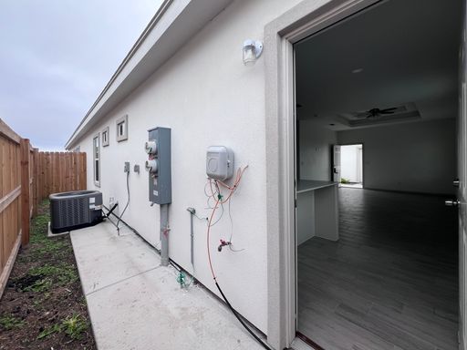 1408 Shavano Dr Unit 4, Edinburg, TX 78541