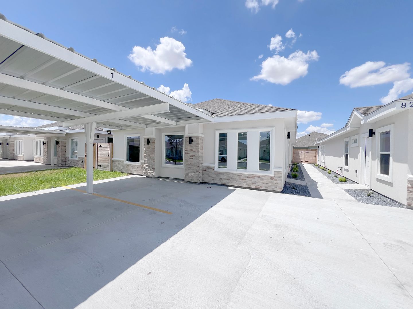 Edinburg House: 823 N Woodson Ave Unit 3