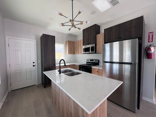 2309 S Hilltop Ave, Edinburg, TX 78542