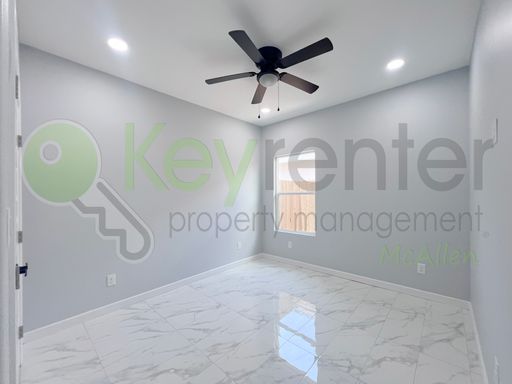 Community, 913 N Woodson Ave, Edinburg, TX 78541