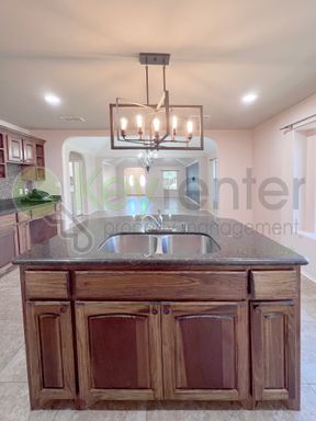 1908 Butkus Dr , Edinburg, TX 78542