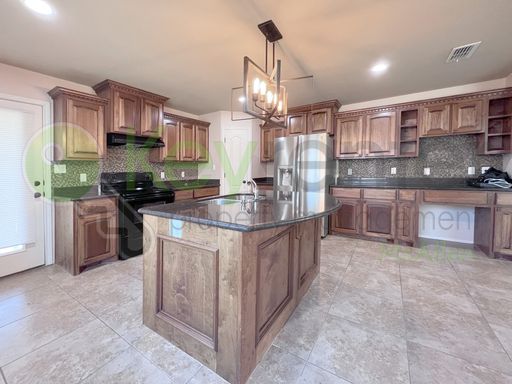 1908 Butkus Dr , Edinburg, TX 78542