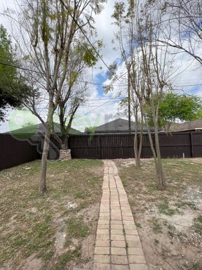 415 N 17th St, Mcallen, TX 78501
