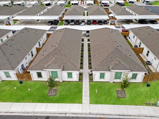 1408 Shavano Dr Unit 4, Edinburg, TX 78541