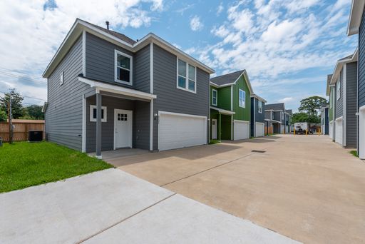 Recently Built 3/2 Home for Lease in a Gated Complex. Section 8/Housing Options Available! – photo 1