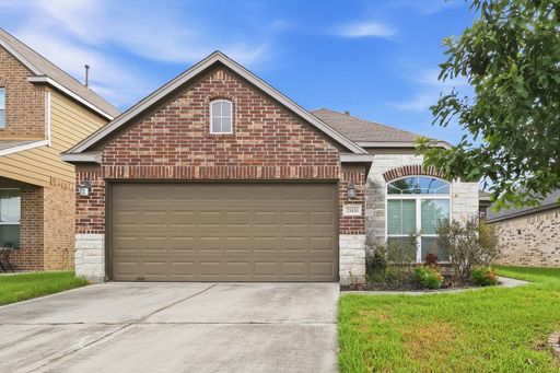 Gorgeous and Classic 3/2 Home in Spring, Houston, TX! – photo 1