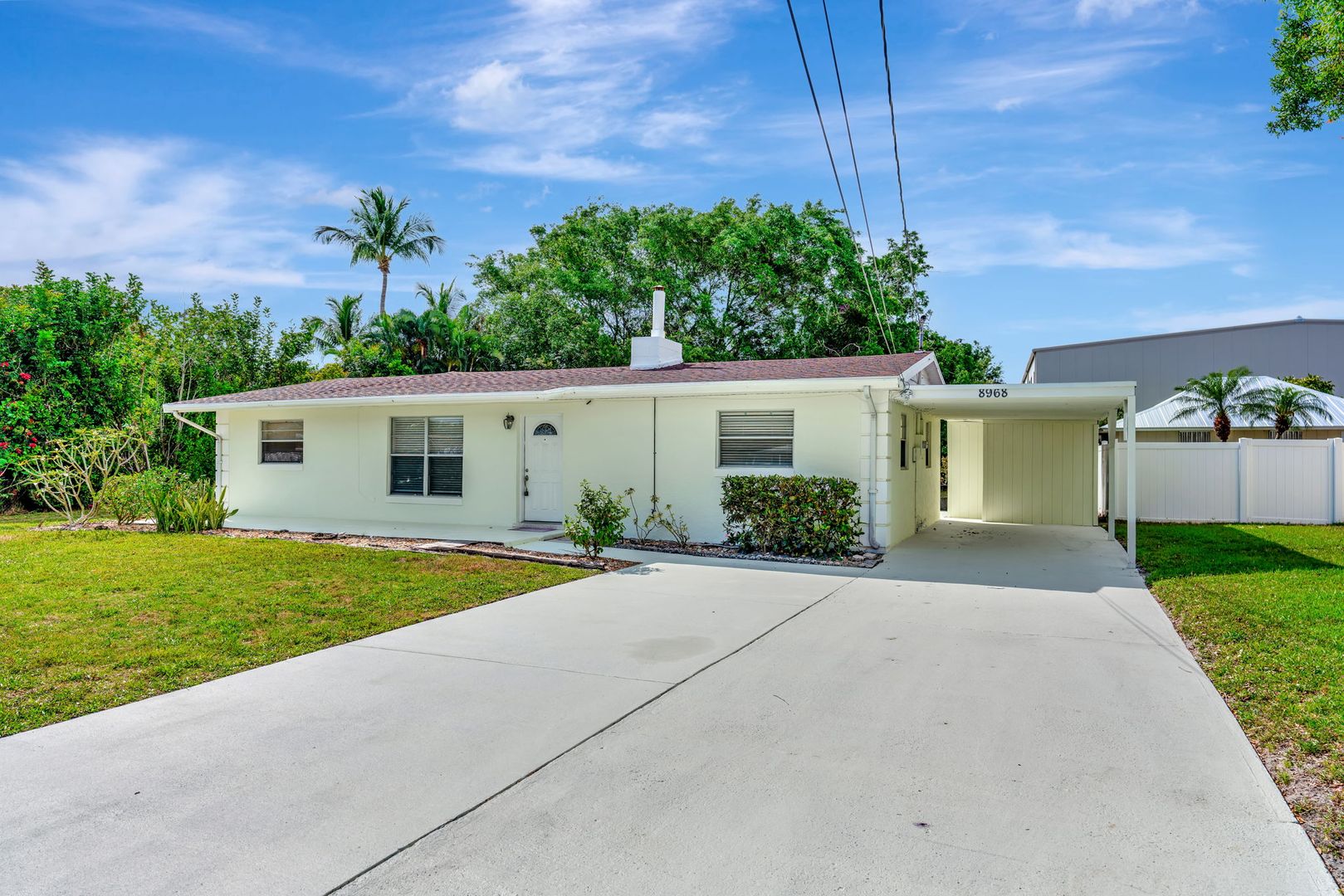 Hobe Sound House: 8968 SE Pine Cone Ln,