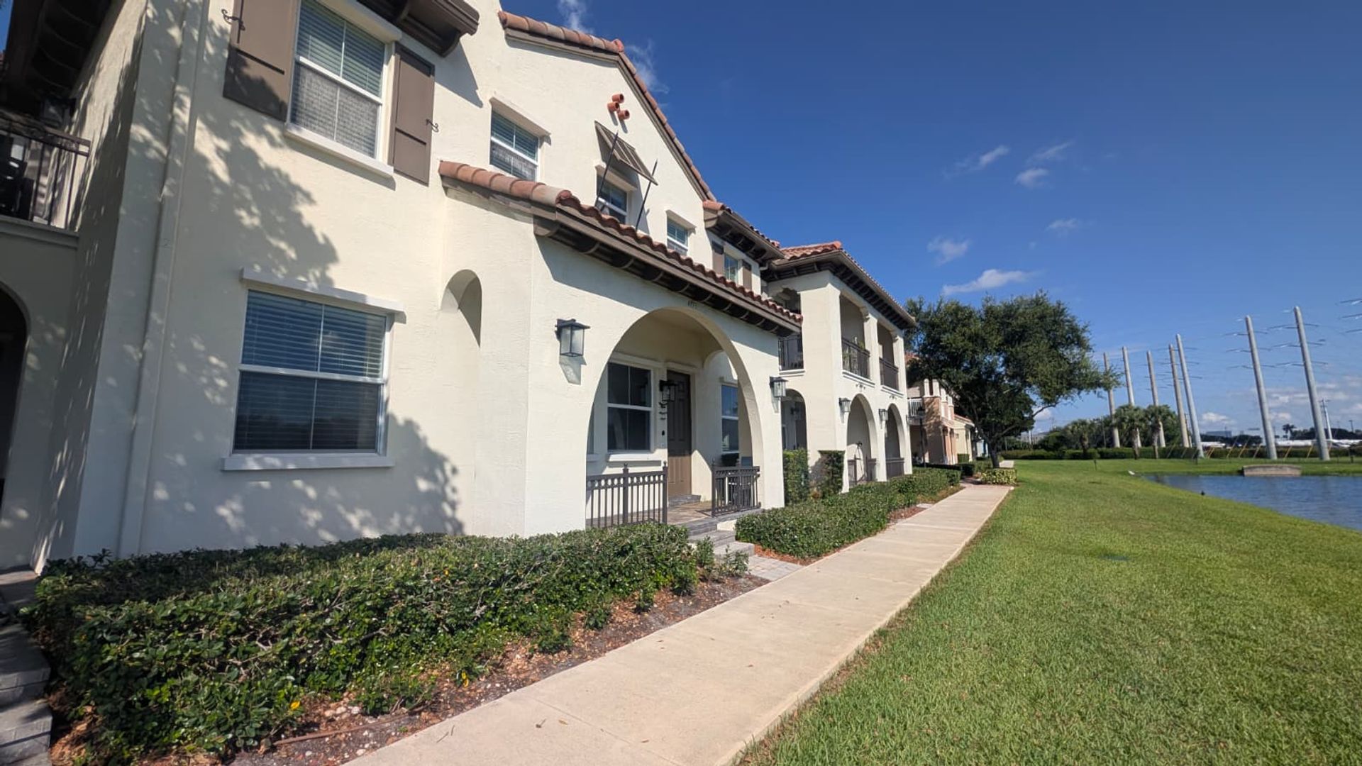 Cooper City Townhome: 4153 Cascada Cir