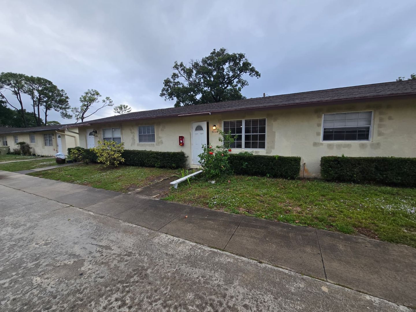 Palm Springs Apartment: 3880 to 3890 Dale Rd