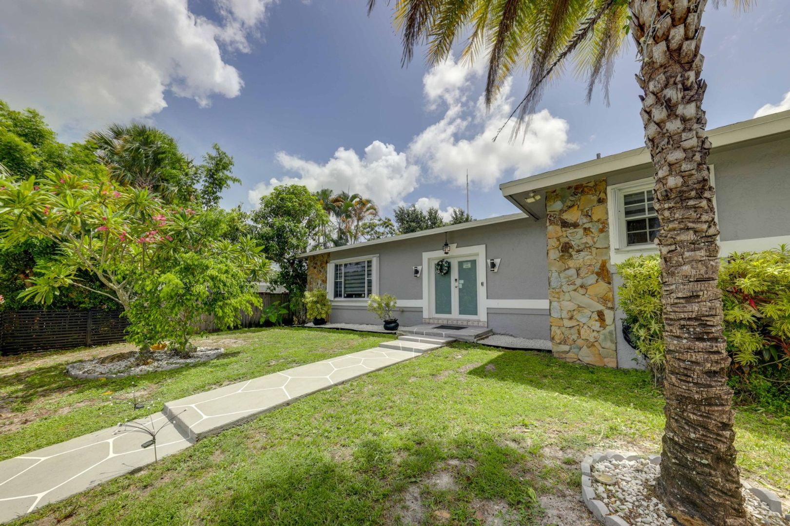 West Park House: 3609 SW 58th Ave