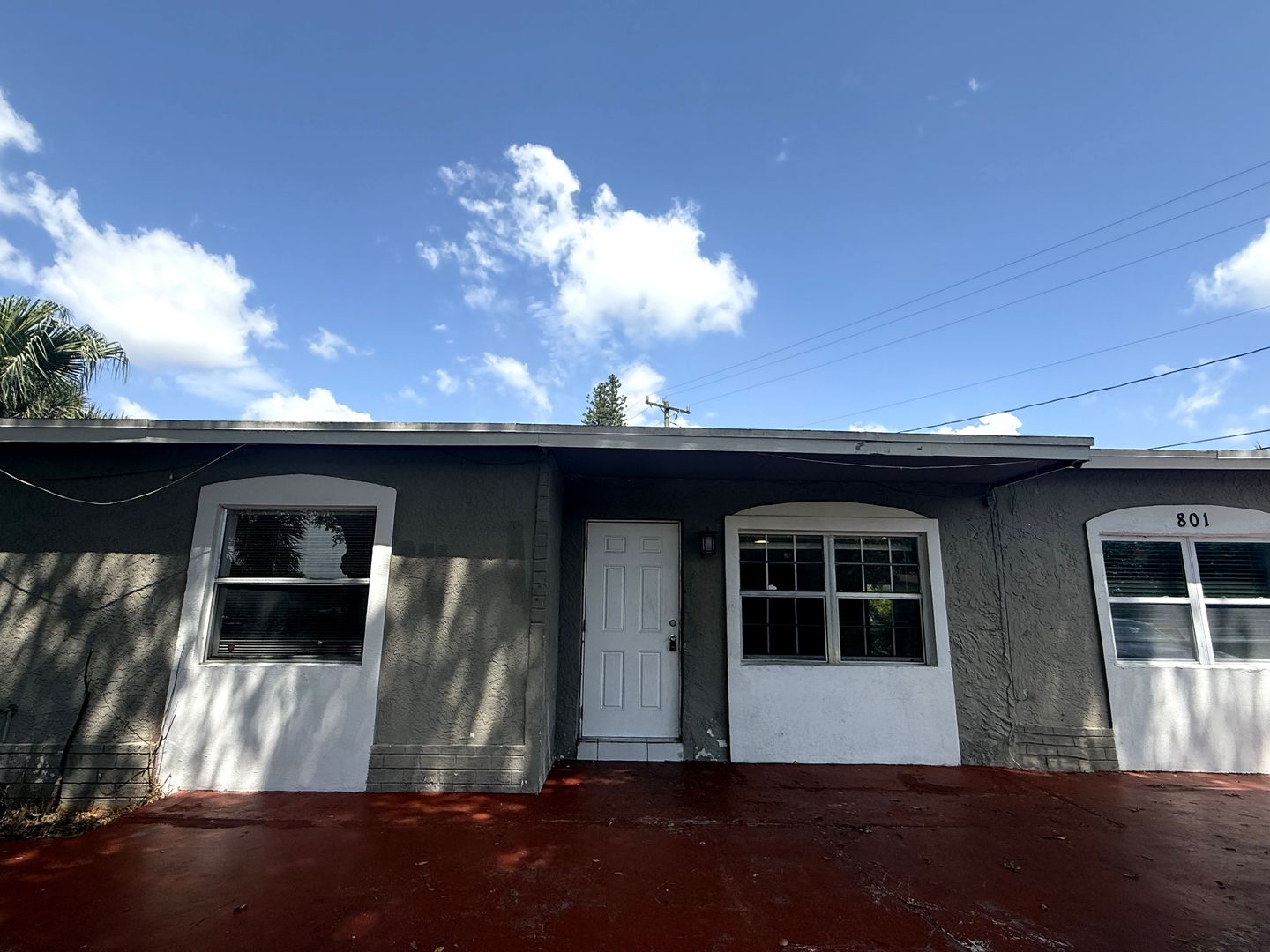 Lauderhill House: 801 NW 33rd Terrace