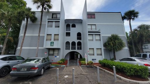 West Palm Beach 1 bedroom 1.5 bath Apartment. – photo 1