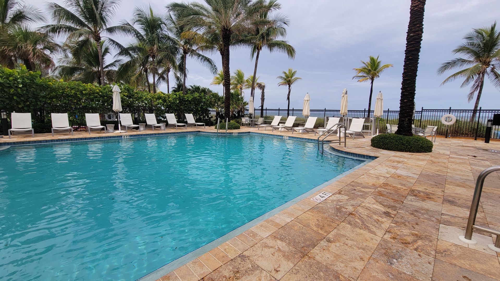 Lauderdale By The Sea Condo: 4445 El Mar Dr #2303