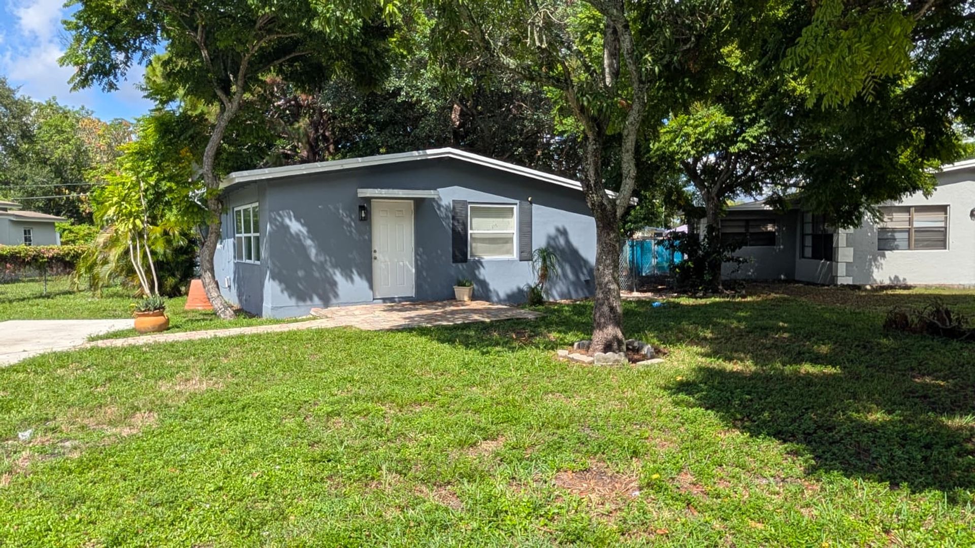 Fort Lauderdale House: 1553 NW 15th Avenue