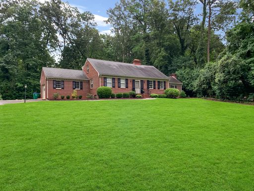4 Bedrooms with 2.5 Baths in Stratford Hills!!- Applications are 50% off right now using code “HALFOFF” – photo 1
