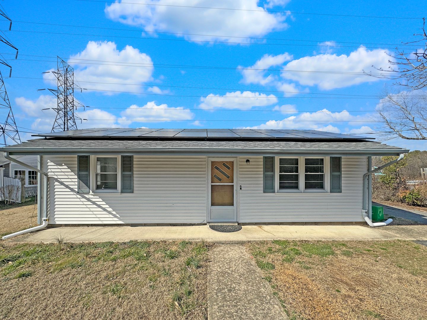 Henrico House: 2616 North Skipwith Road