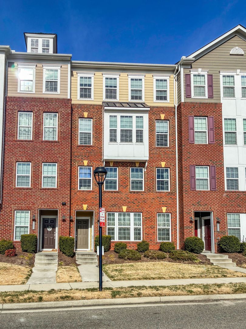 Henrico House: 4320 Bon Secours Parkway Unit B