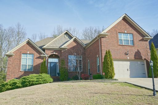 *COMING SOON* Stunning 4 BR/3 BA Home located in a Quiet Ooltewah Neighborhood with Attached 2 Car Garage!