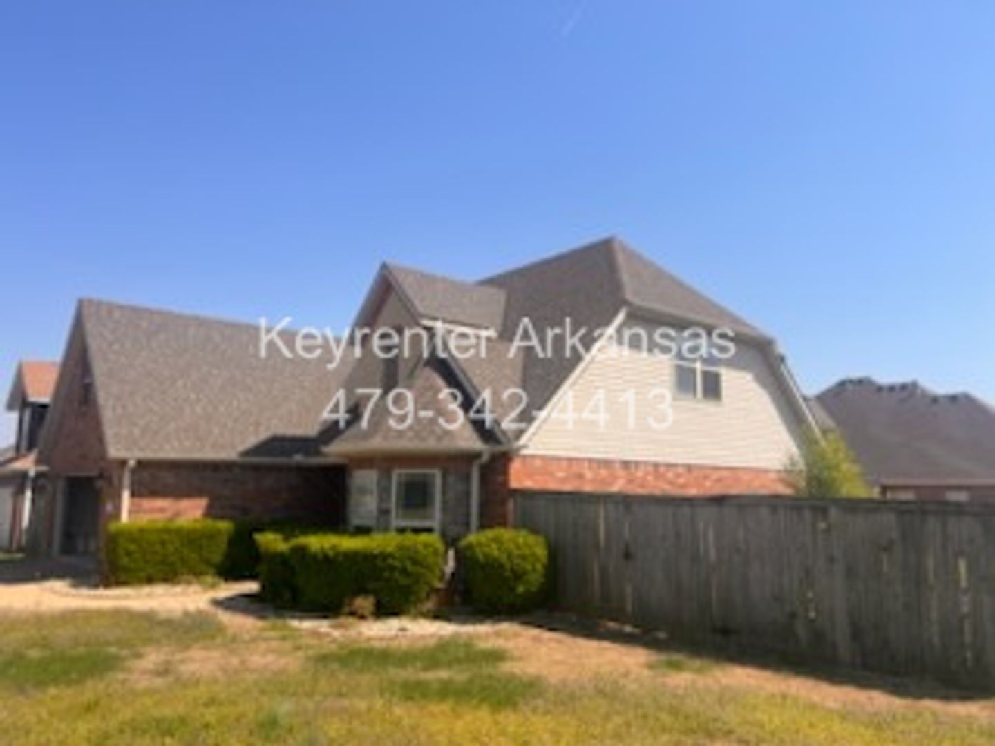 Centerton House: 711 Saddlehorn Dr