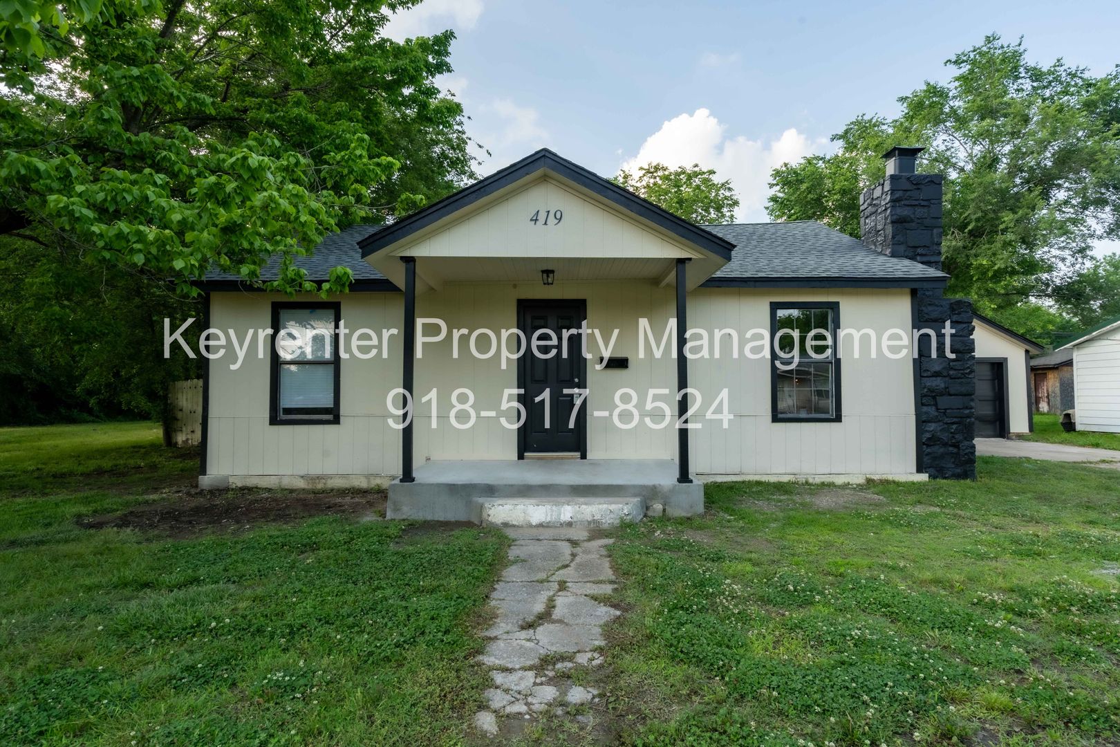 Skiatook House: 419 E Pine St
