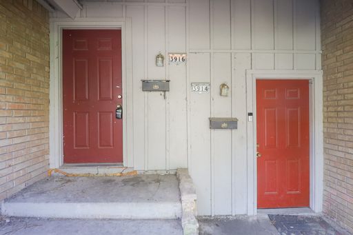 3 Bed, 2 Bath Duplex in Tulsa! – photo 1