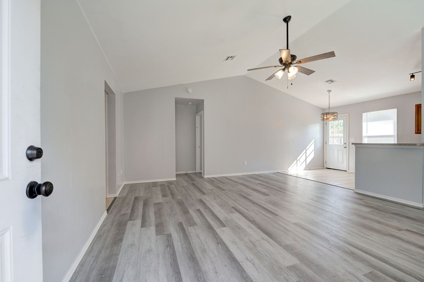 Norman Multiplex: 605 Welston Cir - 1