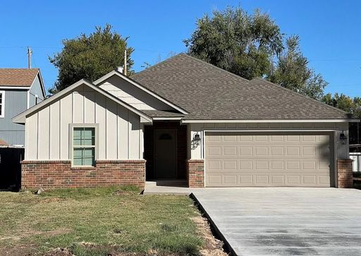 Beautifully Updated 4-Bedroom Home Near Downtown OKC – photo 1