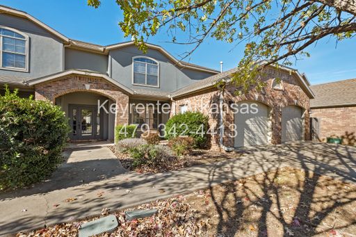 Great 3 Beds + 2 Bath Unit in Fayetteville – photo 1