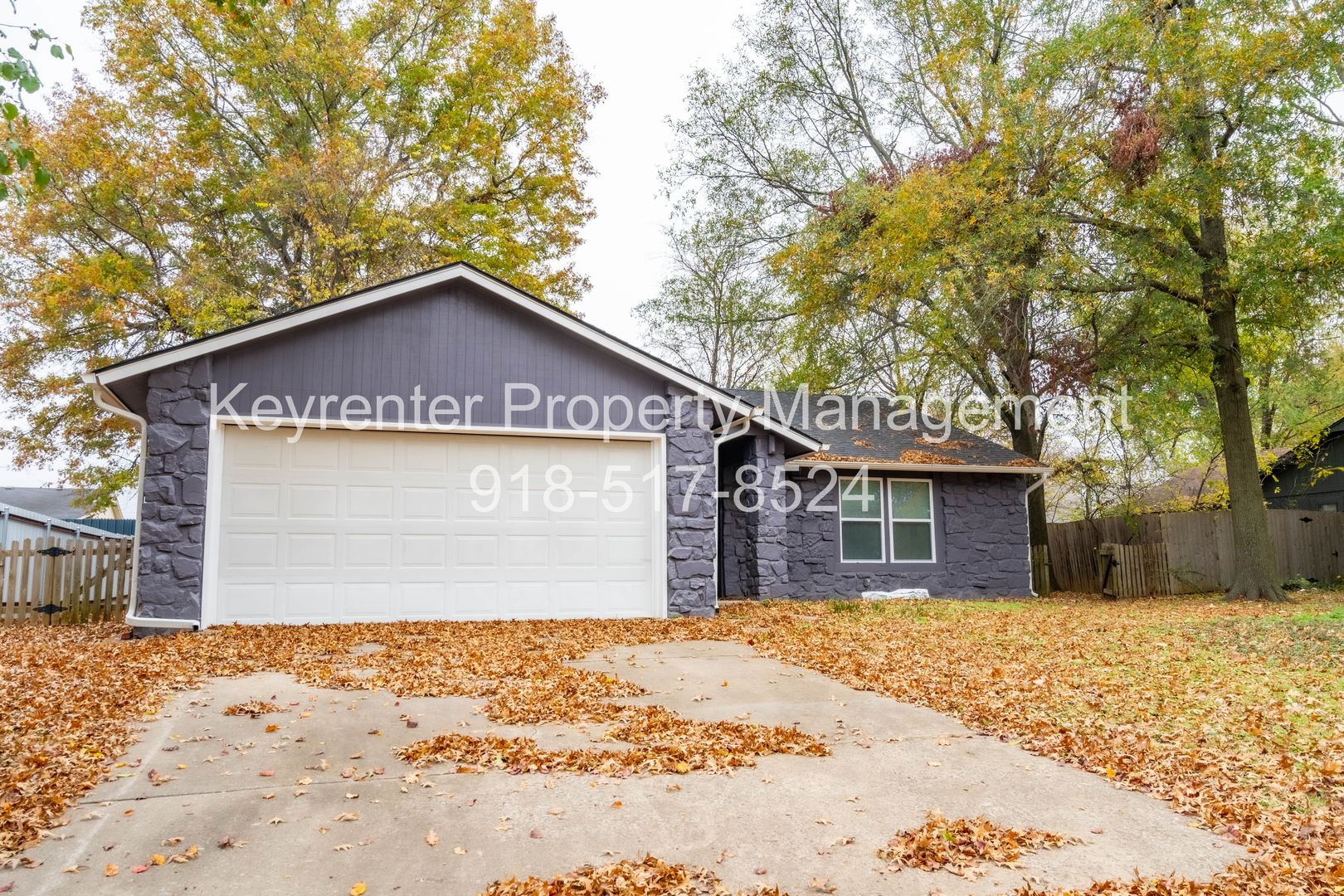 Broken Arrow House: 2213 E Seattle St