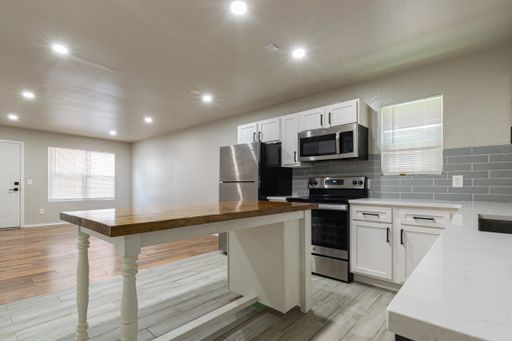 Modern Comfort in Paseo Arts District - Welcome to 735 NW 30th, #4! – photo 1