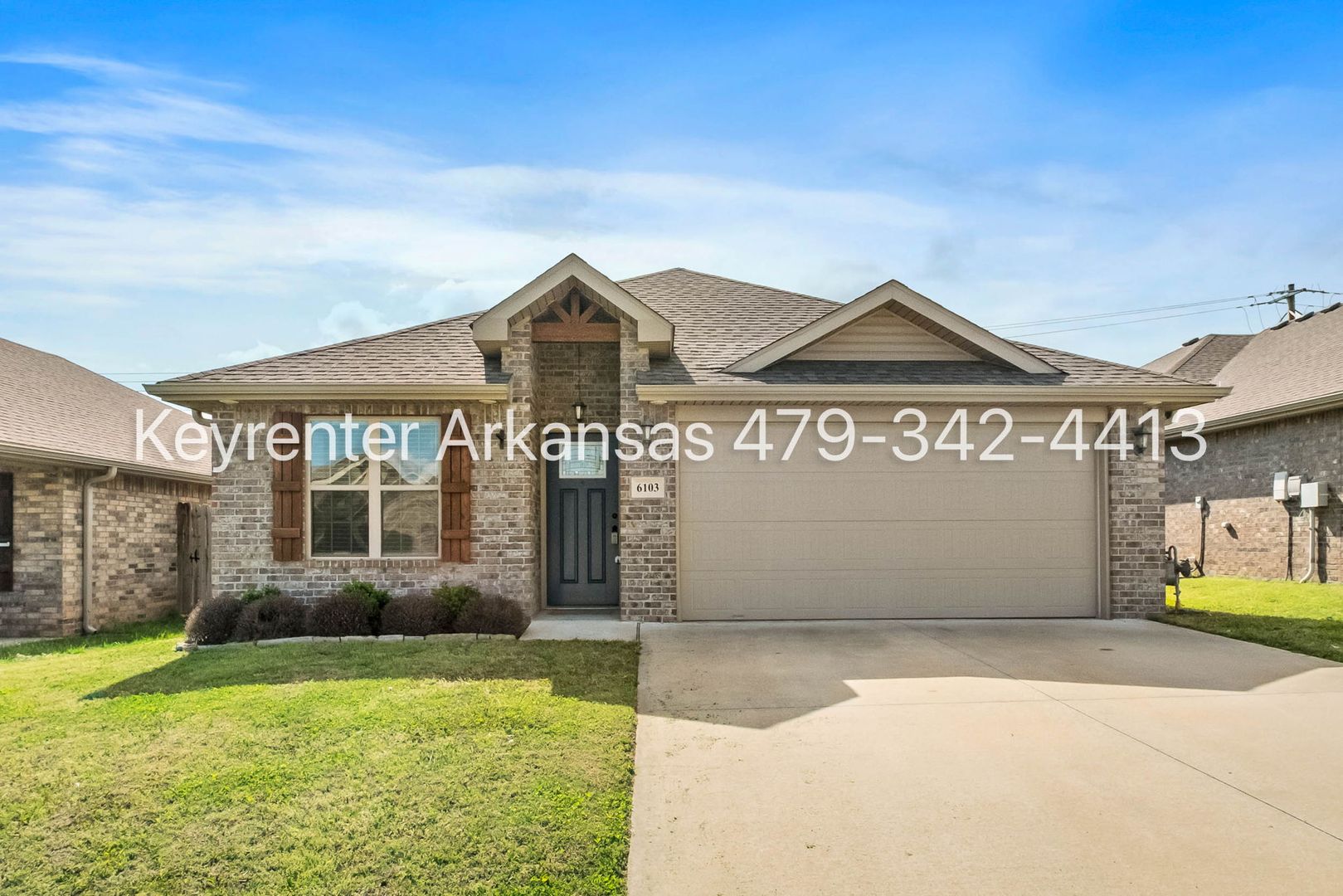 Bentonville House: 6103 NW McClellen St