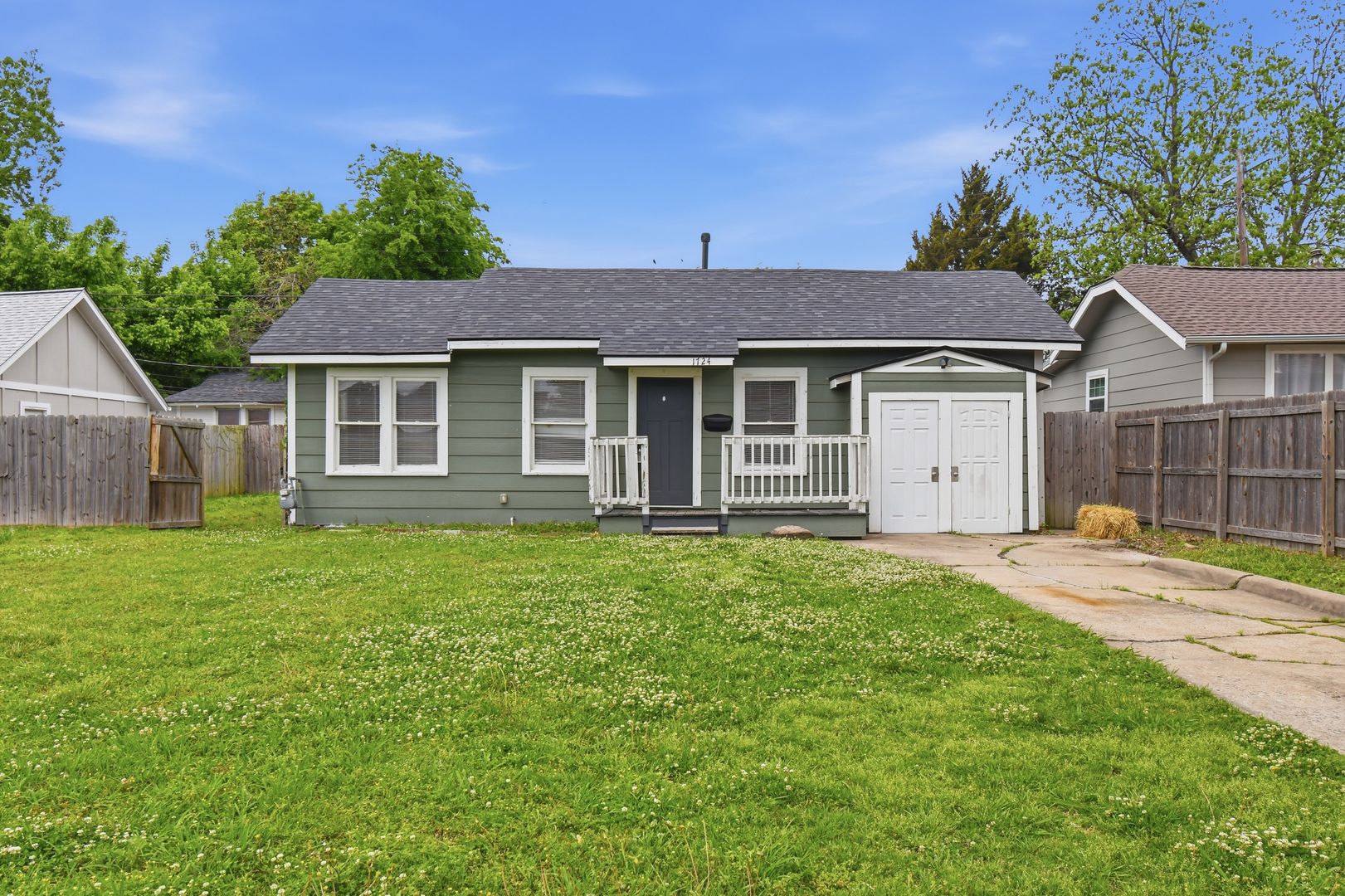 Tulsa House: 1724 S Jamestown Ave