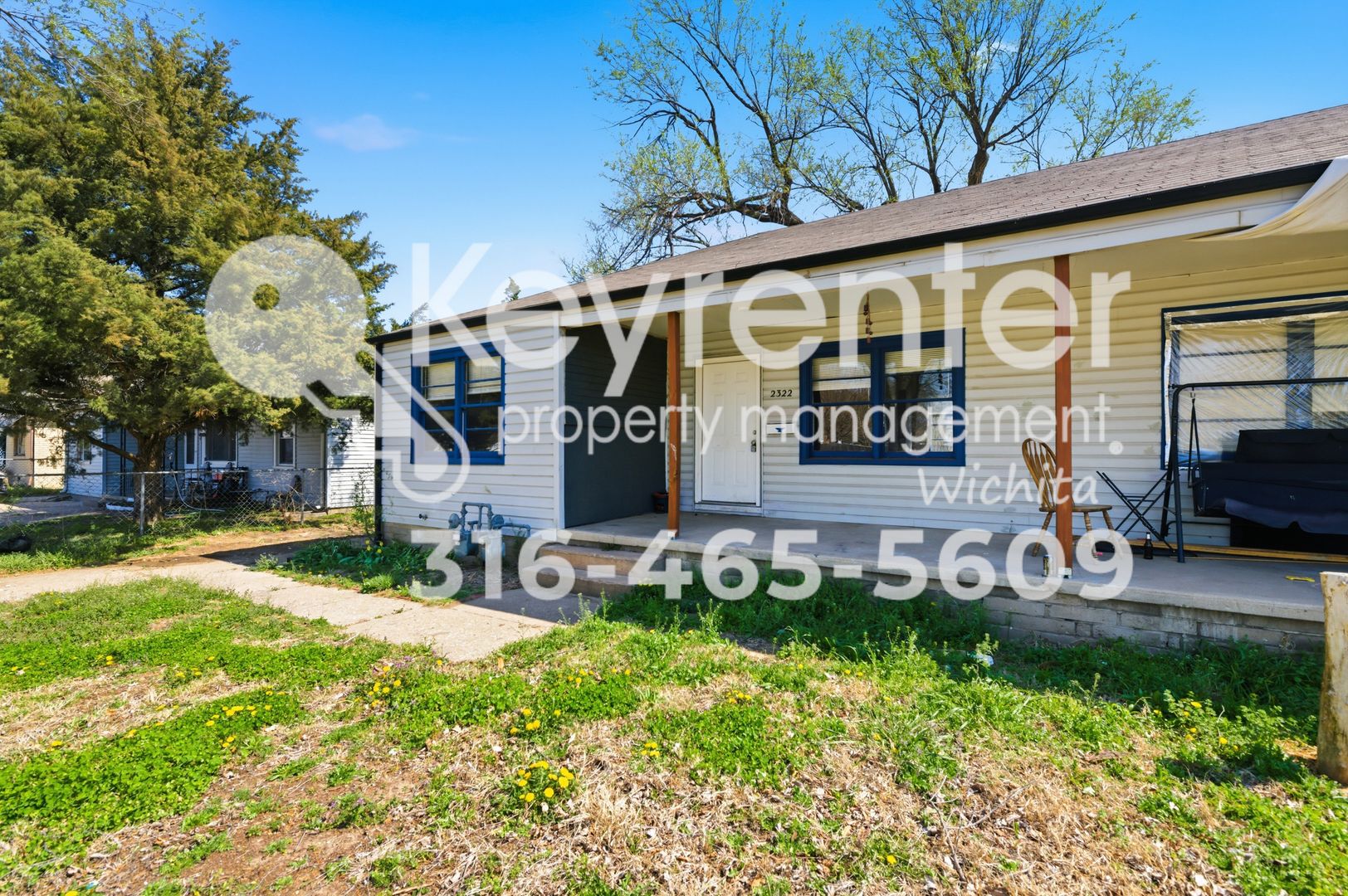 Wichita Apartment: 2322 S Emporia St