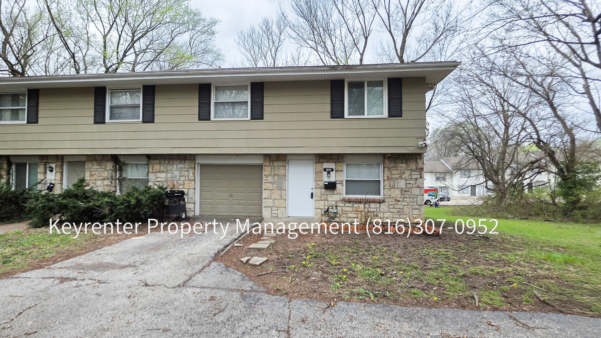 Independence House: 1010 S Osage St