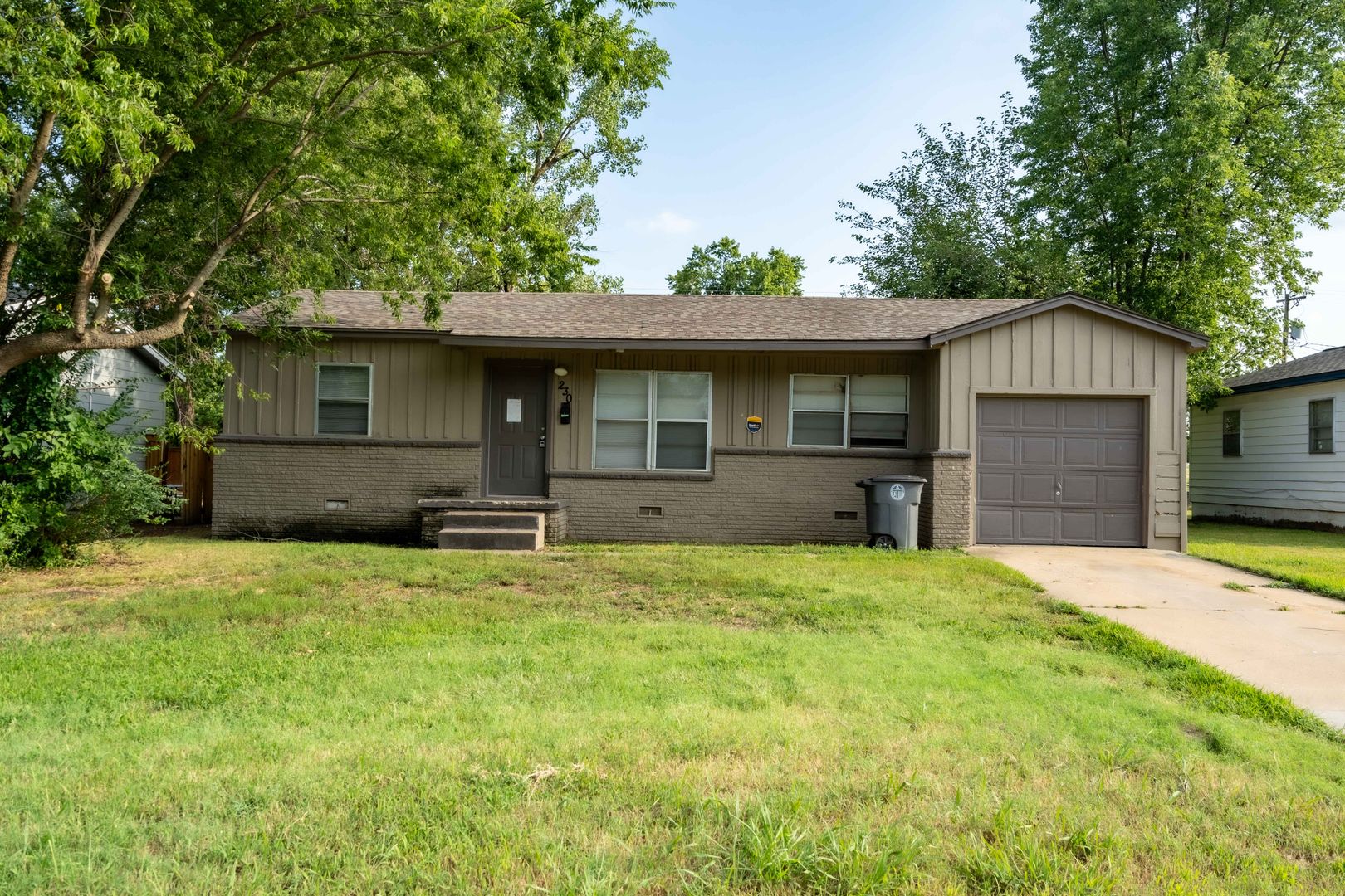 Tulsa House: 230 E 51st Place N