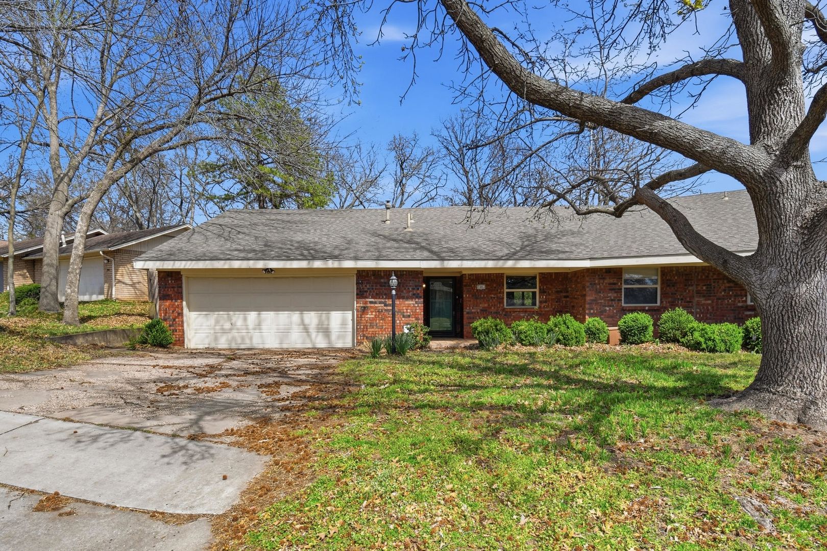 Tulsa Apartment: 7001/7003 S Indianapolis Ave