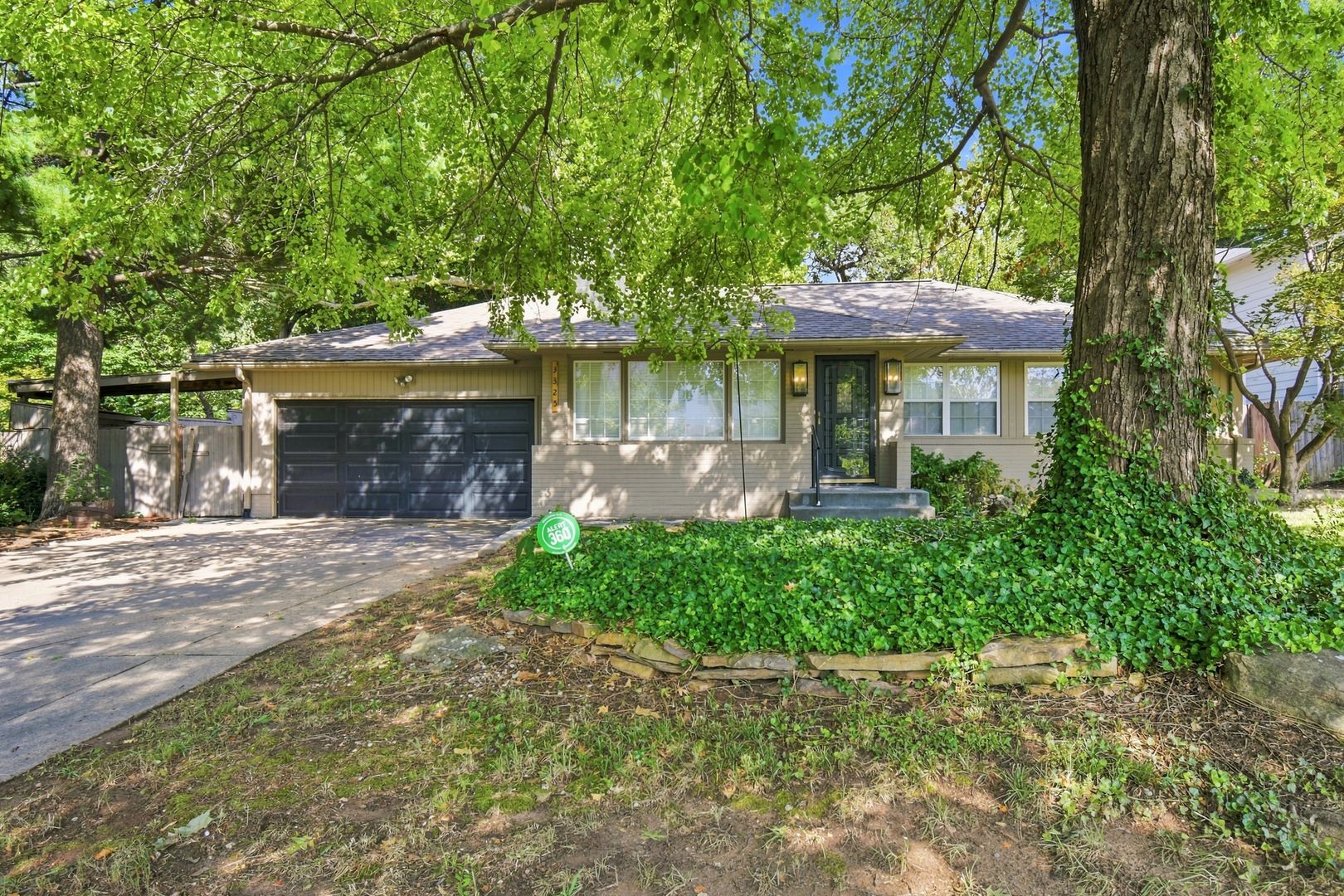 Tulsa House: 3325 S Yorktown Ave