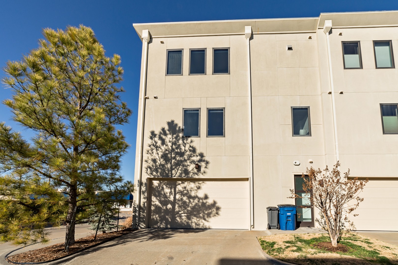 Tulsa House: 1314 E 35th Pl